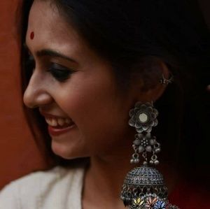 Meet your Posher, Papri